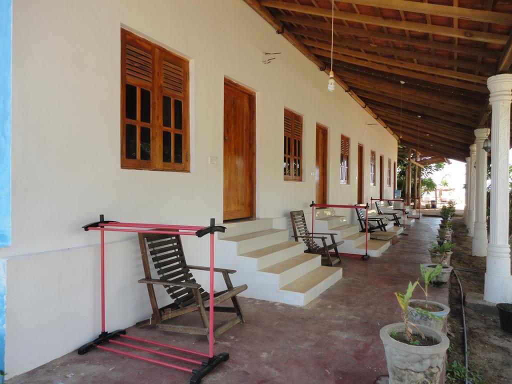 Yoho Hotel Arugambay Beach Inn Arugam Bay Exterior foto